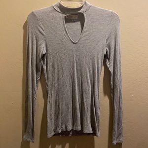 Woman’s Gray Long Sleeve size Small